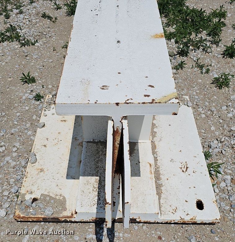 image for item DO4406 (12) I-beams
