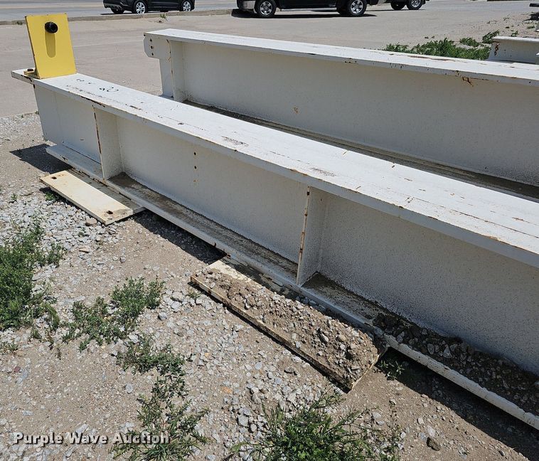 image for item DO4406 (12) I-beams