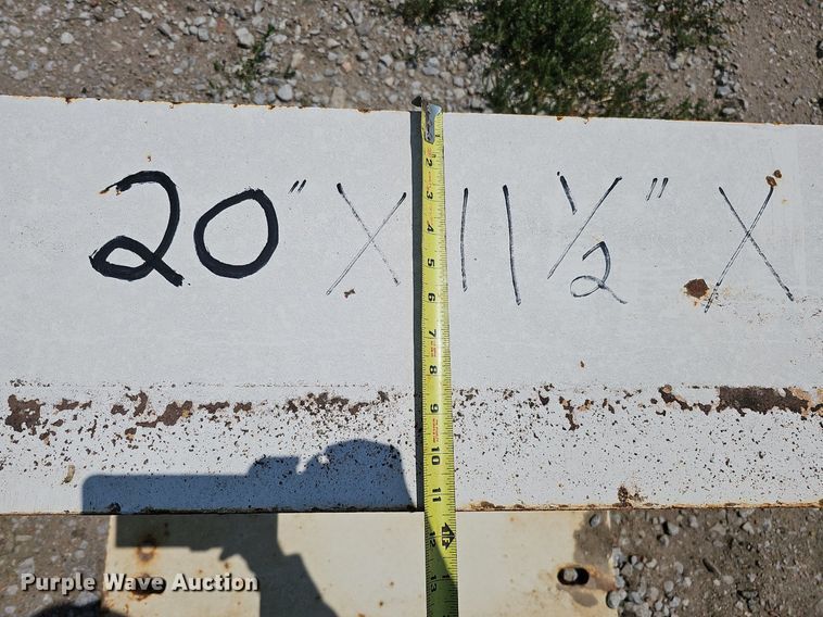 image for item DO4406 (12) I-beams