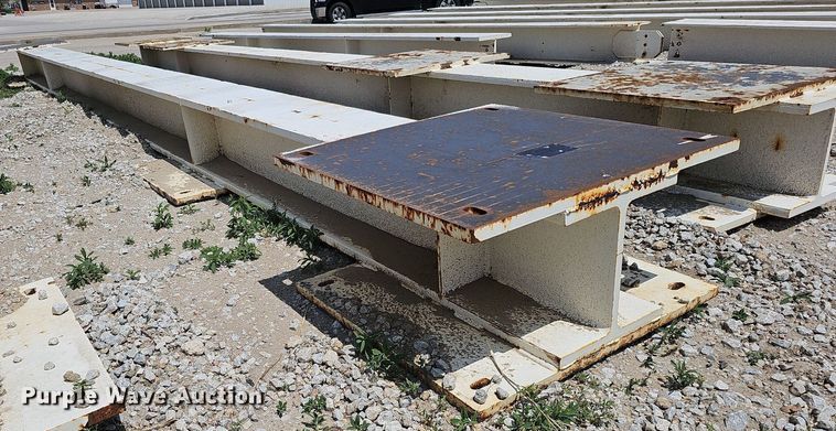 image for item DO4406 (12) I-beams