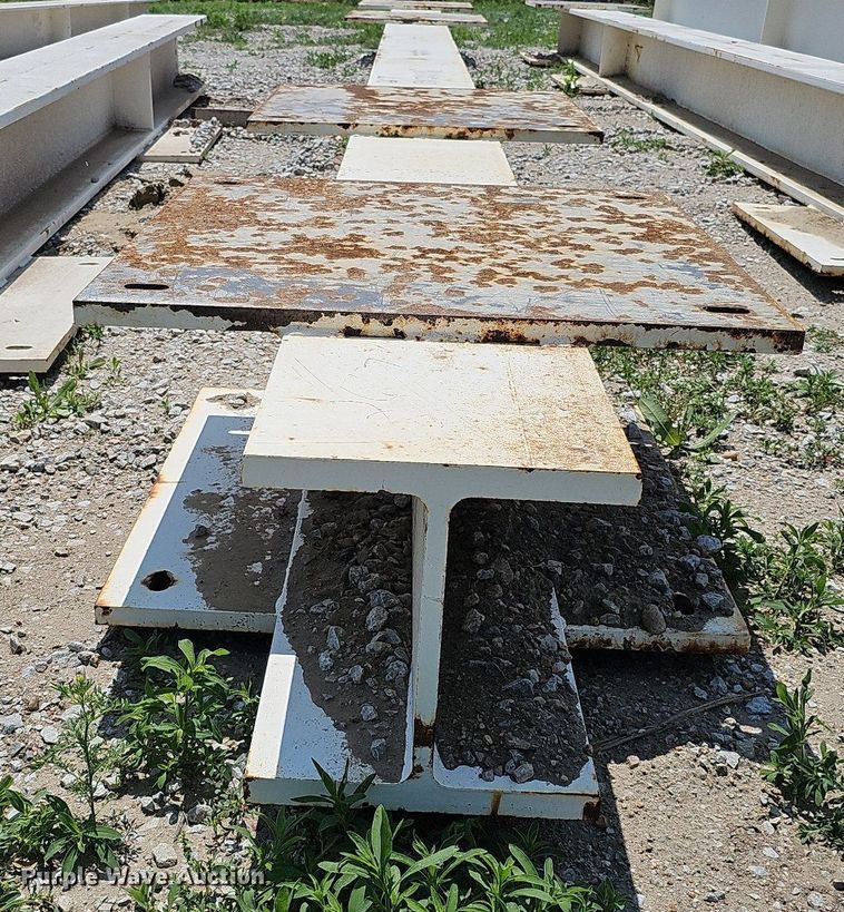 image for item DO4406 (12) I-beams