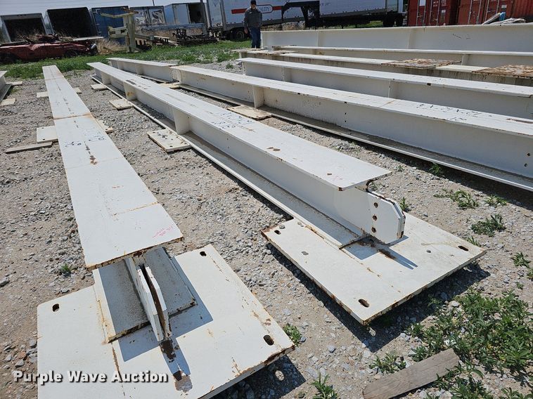 image for item DO4406 (12) I-beams