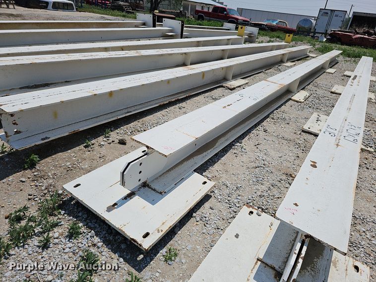 image for item DO4406 (12) I-beams