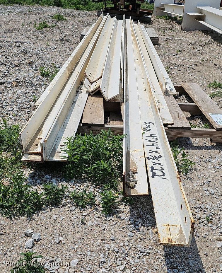 image for item DO4408 (14) pieces of angle iron