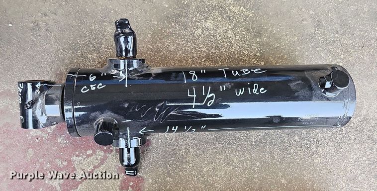 image for item DO4410 (17) hydraulic cylinders