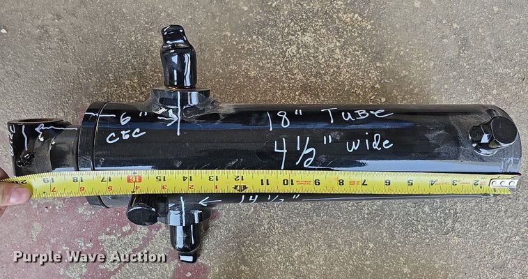 image for item DO4410 (17) hydraulic cylinders