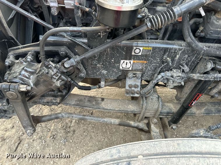 image for item DO5018 2014 Kenworth T800  semi truck