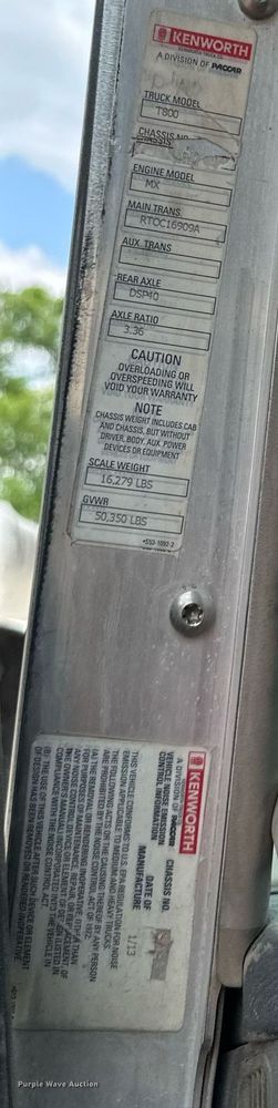 image for item DO5018 2014 Kenworth T800  semi truck