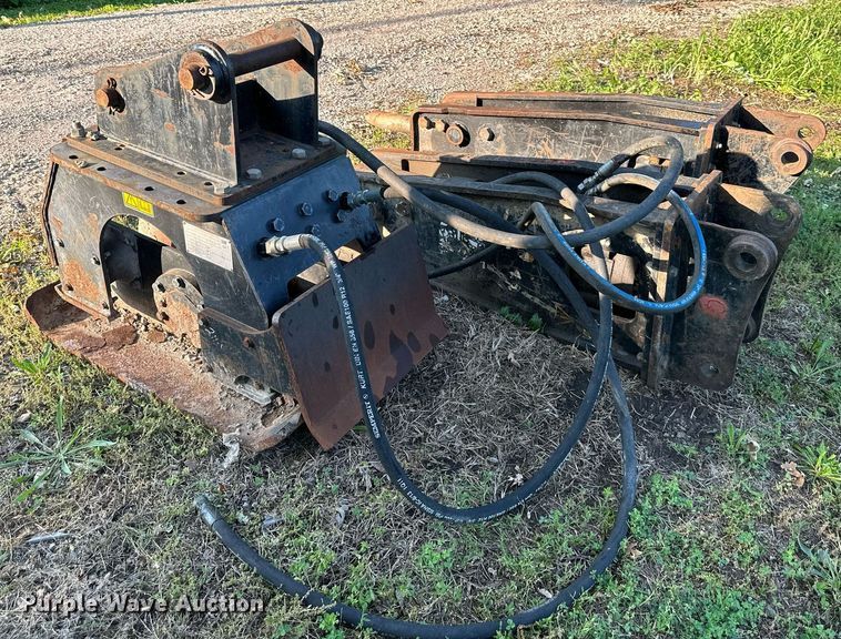 image for item DO5022 2006 Caterpillar 420E IT  backhoe