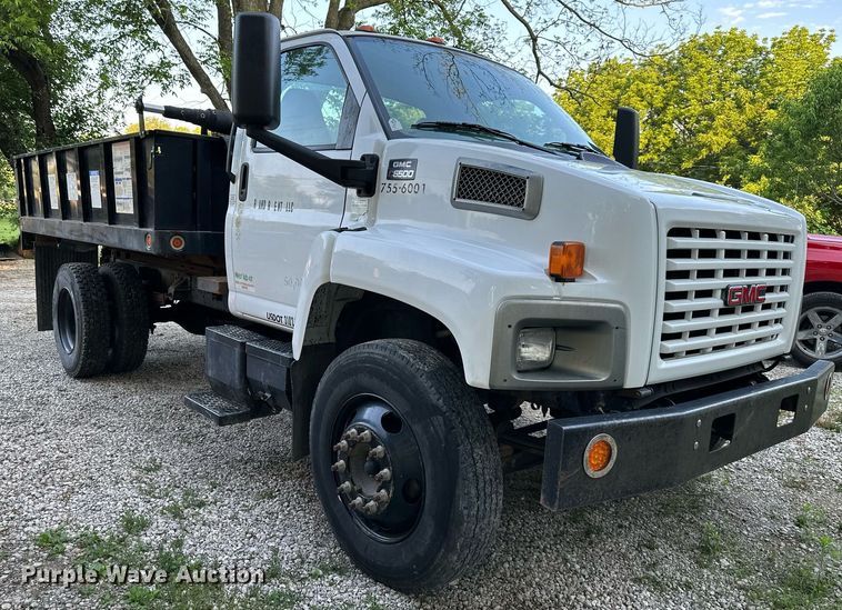 image for item DO5023 2006 GMC C6500  dump truck