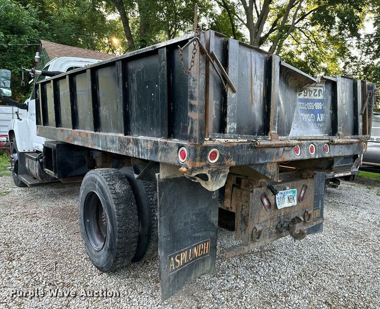 image for item DO5023 2006 GMC C6500  dump truck