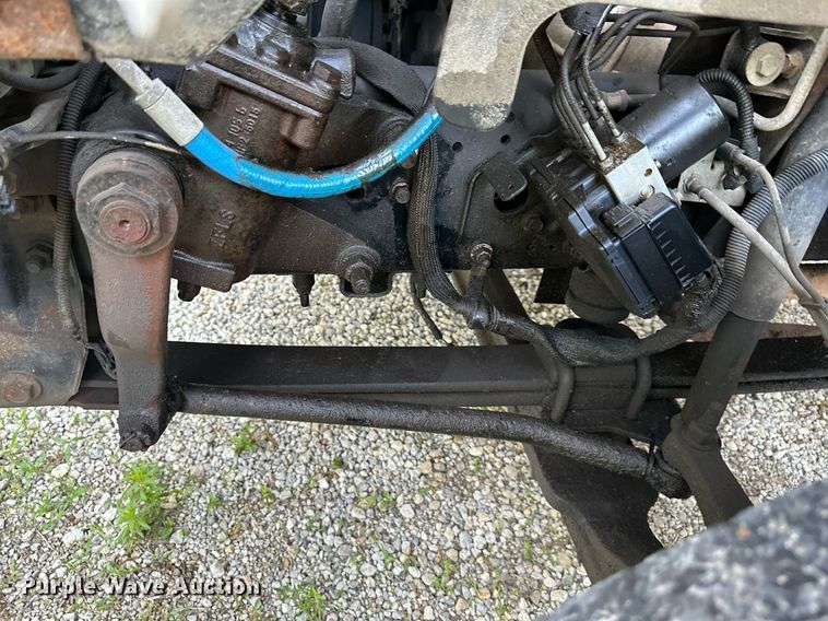 image for item DO5023 2006 GMC C6500  dump truck