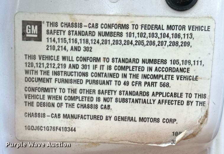 image for item DO5023 2006 GMC C6500  dump truck