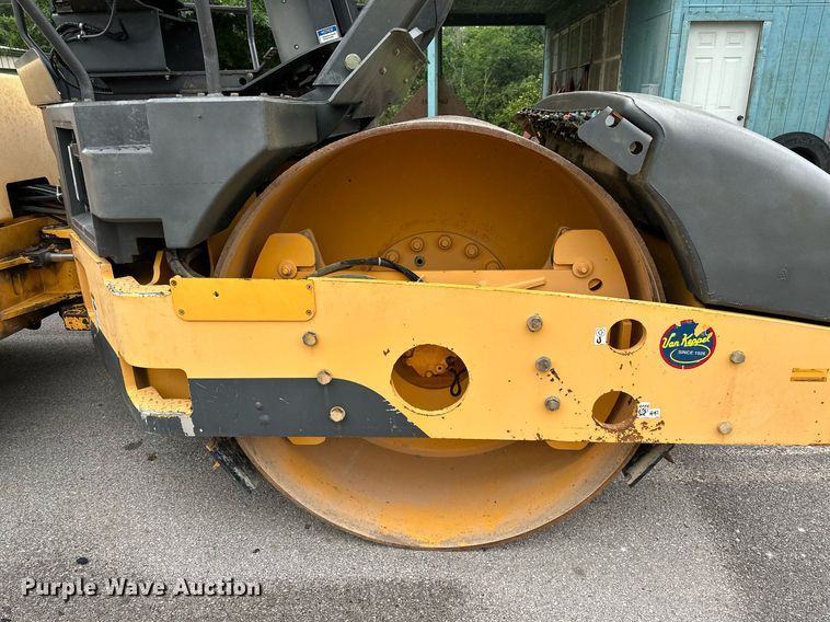 image for item DP3151 2012 Volvo DD118HF  double drum vibratory roller
