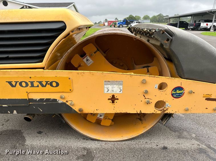 image for item DP3151 2012 Volvo DD118HF  double drum vibratory roller