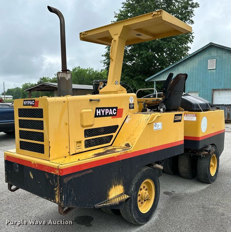 image for item DP3152 2000 Hypac C530AH  pneumatic roller