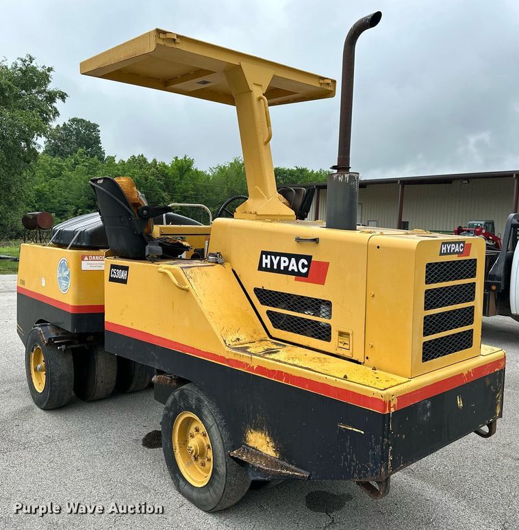 image for item DP3152 2000 Hypac C530AH  pneumatic roller