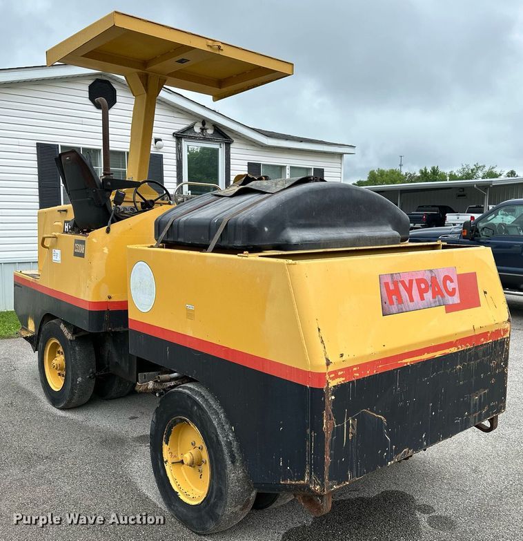 image for item DP3152 2000 Hypac C530AH  pneumatic roller