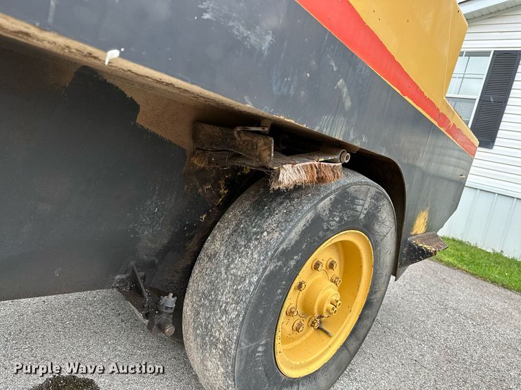 image for item DP3152 2000 Hypac C530AH  pneumatic roller