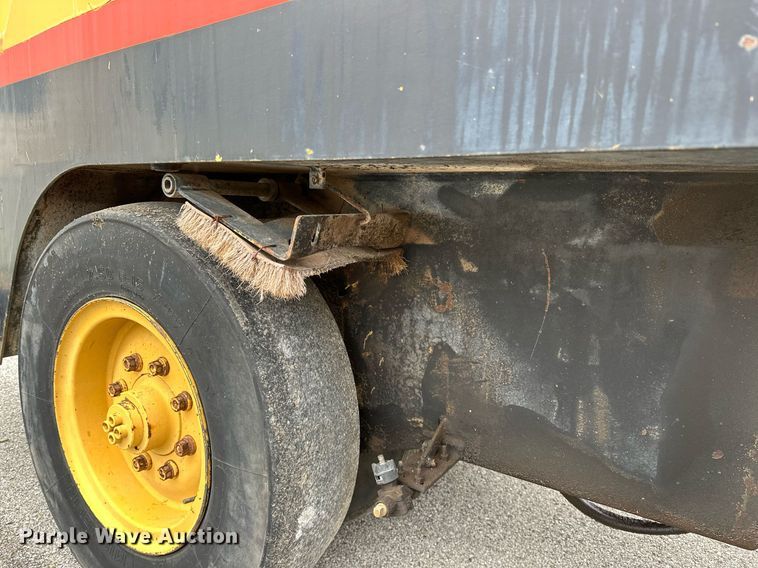 image for item DP3152 2000 Hypac C530AH  pneumatic roller