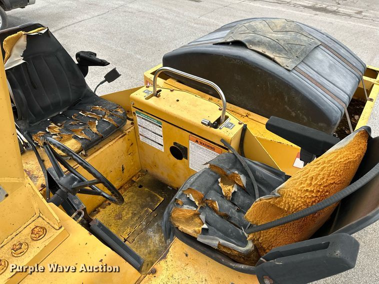 image for item DP3152 2000 Hypac C530AH  pneumatic roller