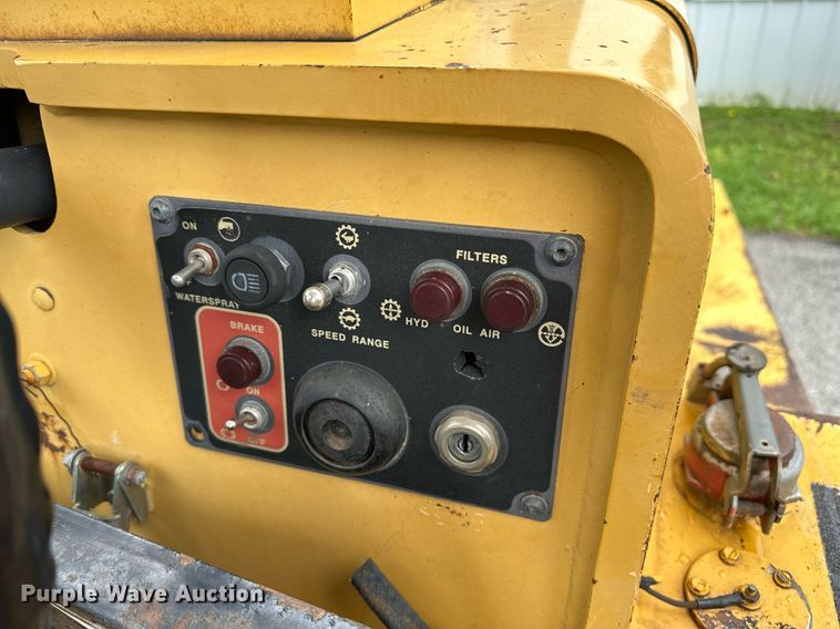 image for item DP3152 2000 Hypac C530AH  pneumatic roller