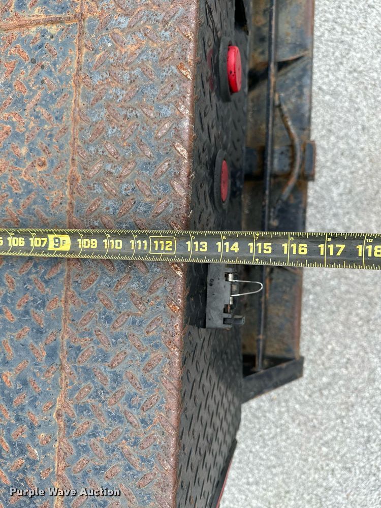 image for item DP3153 2013 GMC Sierra 3500HD  Crew Cab flatbed pickup truck