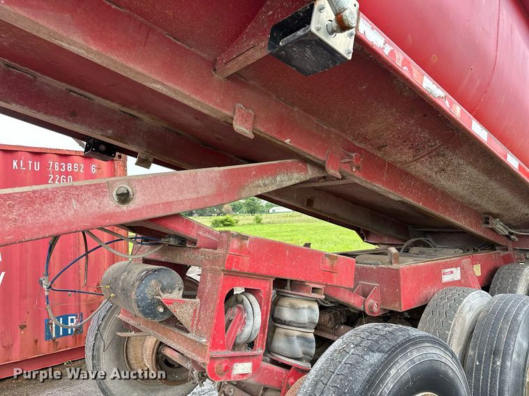 image for item DP3154 2008 Hilbilt Mongoose  end dump trailer