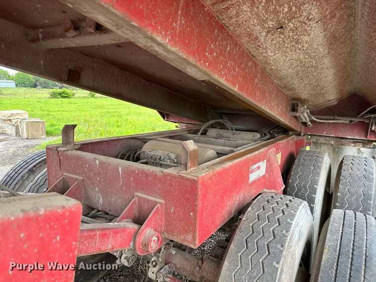 image for item DP3154 2008 Hilbilt Mongoose  end dump trailer