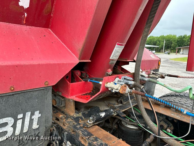 image for item DP3154 2008 Hilbilt Mongoose  end dump trailer