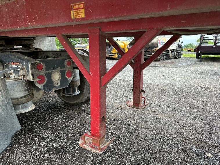 image for item DP3154 2008 Hilbilt Mongoose  end dump trailer