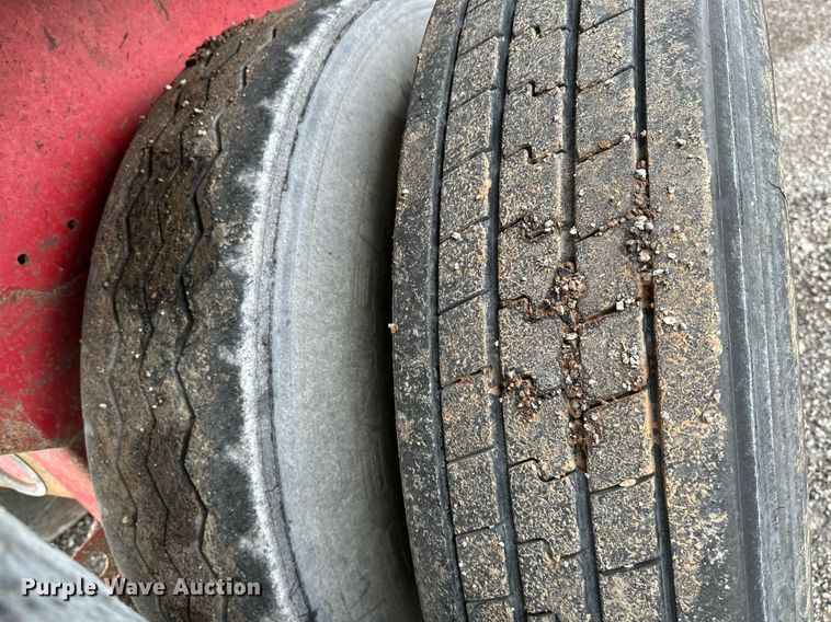 image for item DP3154 2008 Hilbilt Mongoose  end dump trailer