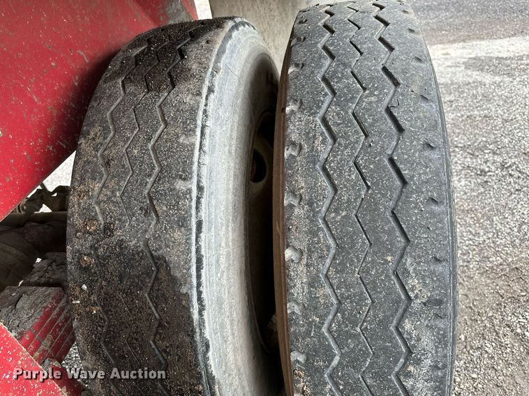 image for item DP3154 2008 Hilbilt Mongoose  end dump trailer