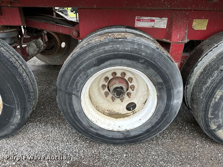 image for item DP3154 2008 Hilbilt Mongoose  end dump trailer