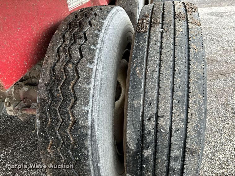 image for item DP3154 2008 Hilbilt Mongoose  end dump trailer