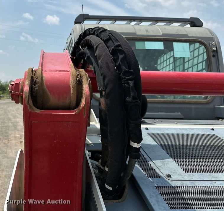 image for item DP3164 2019 Takeuchi TL12V2  tracked skid steer loader