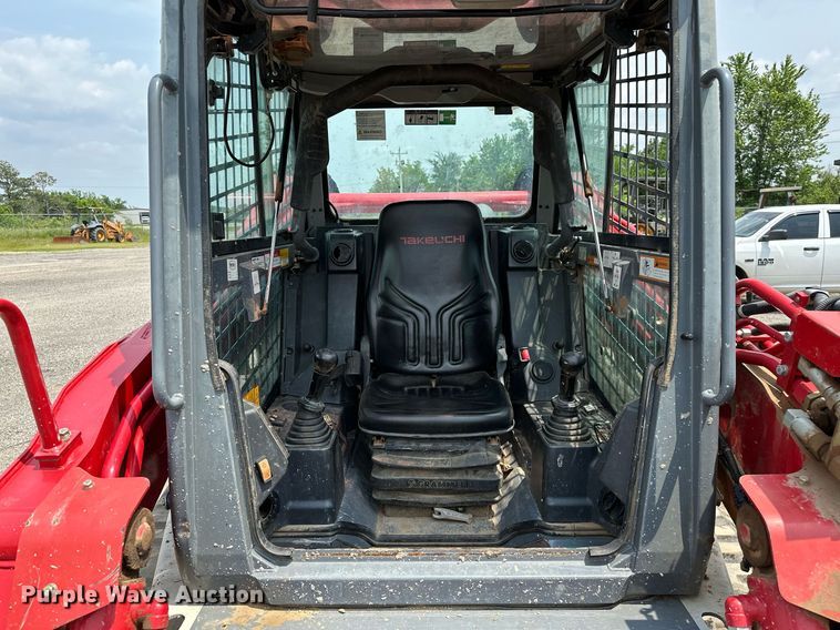 image for item DP3164 2019 Takeuchi TL12V2  tracked skid steer loader