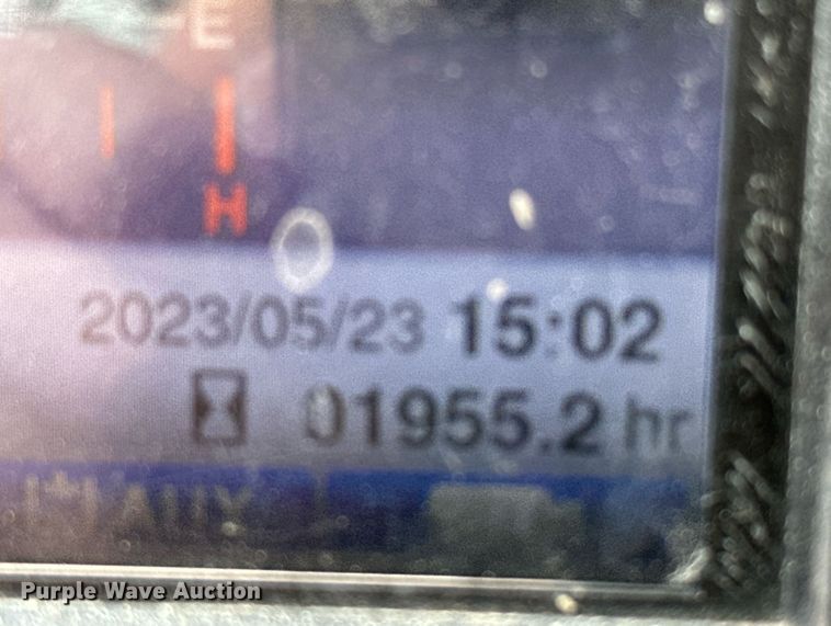 image for item DP3164 2019 Takeuchi TL12V2  tracked skid steer loader