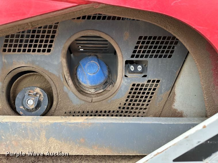 image for item DP3164 2019 Takeuchi TL12V2  tracked skid steer loader