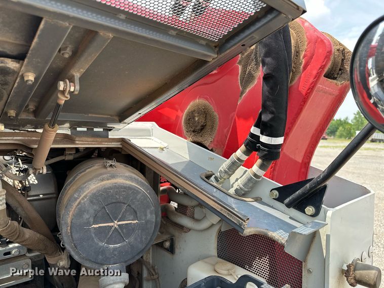 image for item DP3164 2019 Takeuchi TL12V2  tracked skid steer loader