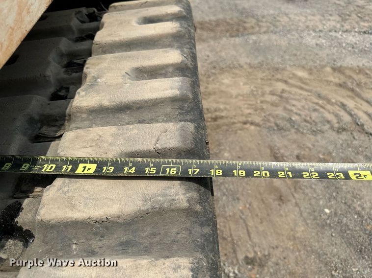 image for item DP3164 2019 Takeuchi TL12V2  tracked skid steer loader