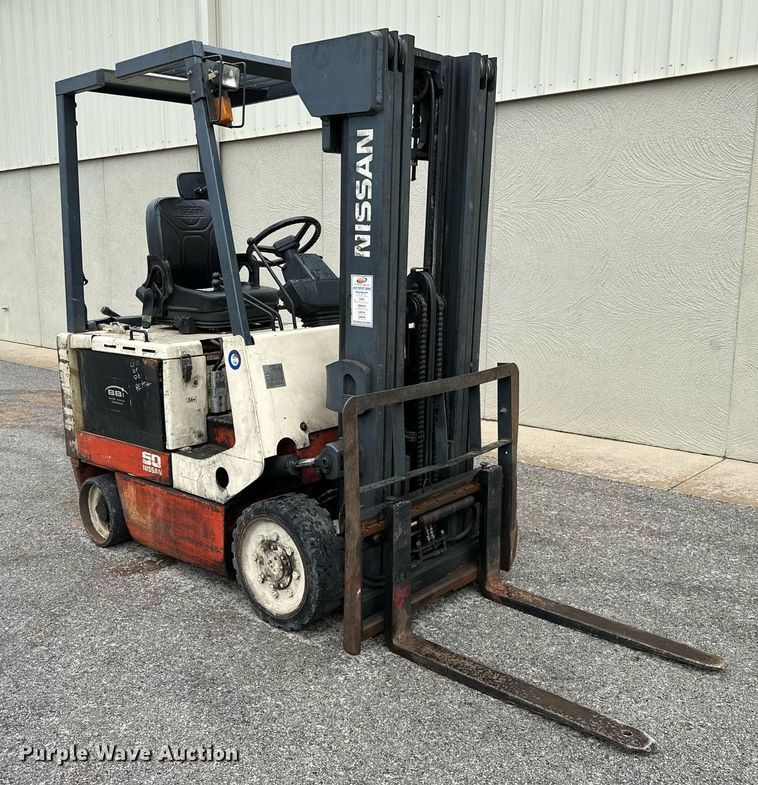 image for item DP3165 Nissan 50  forklift
