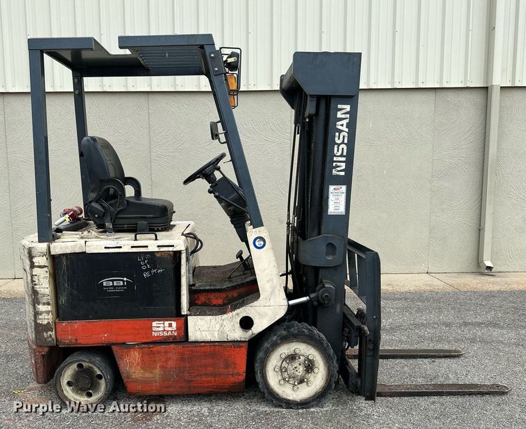 image for item DP3165 Nissan 50  forklift