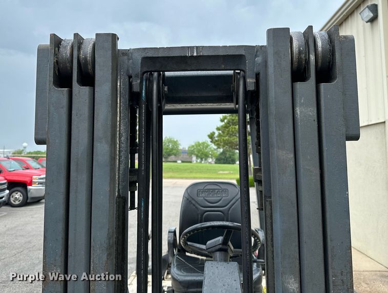 image for item DP3165 Nissan 50  forklift