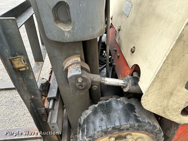 image for item DP3165 Nissan 50  forklift