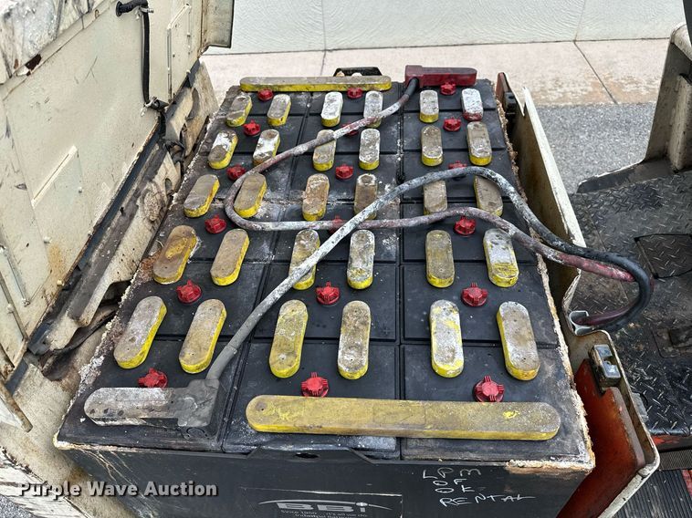 image for item DP3165 Nissan 50  forklift