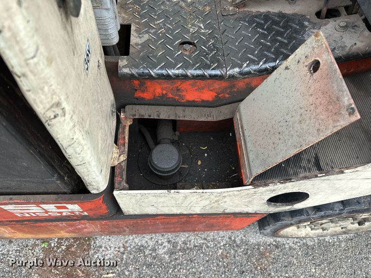 image for item DP3165 Nissan 50  forklift