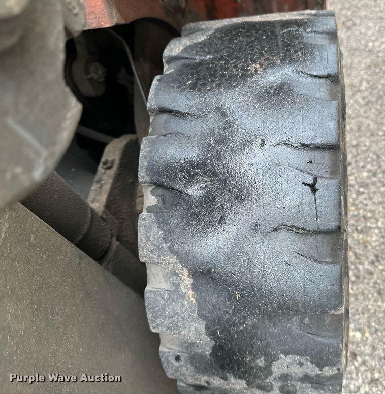 image for item DP3165 Nissan 50  forklift