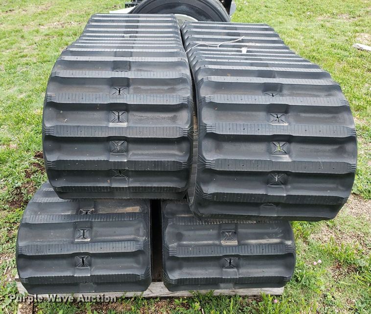 image for item DP7881 Camoplast  tracks