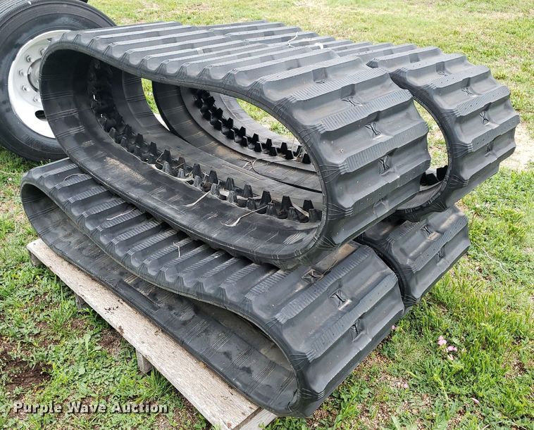 image for item DP7881 Camoplast  tracks